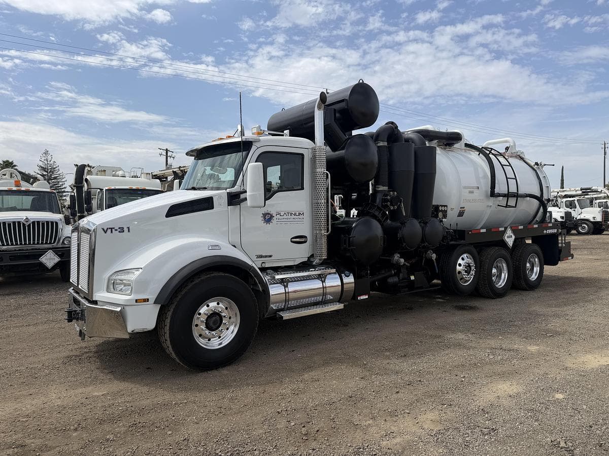 2015 STAINLESS CUSCO TURBO VAC KENWORTH T880 — photo 1 of 10
