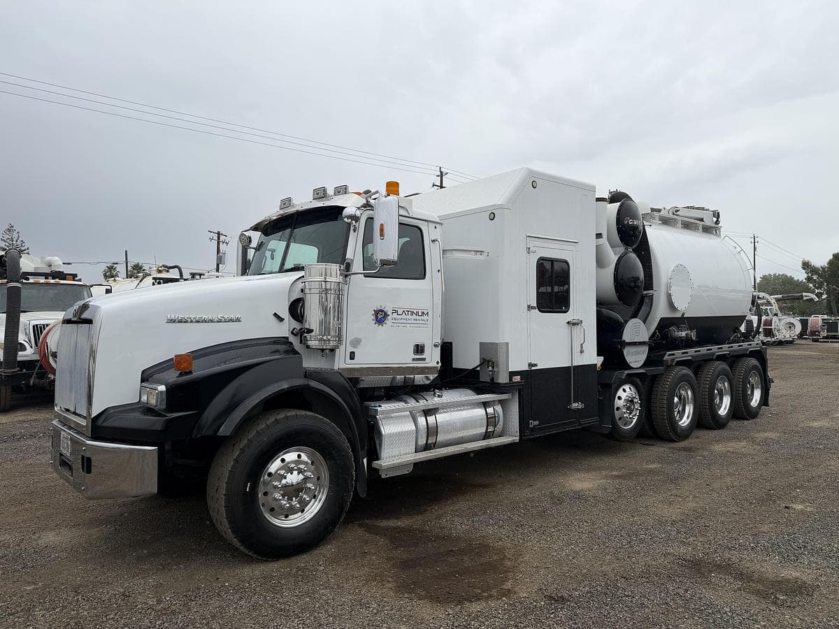 2016 FOREMOST 1600 WESTERN STAR — photo 1 of 11